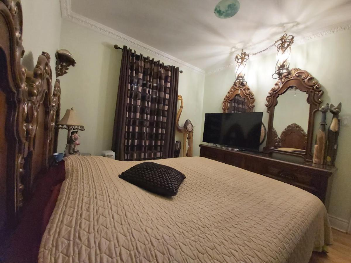 Lovely Classic Room Монреаль Екстер'єр фото